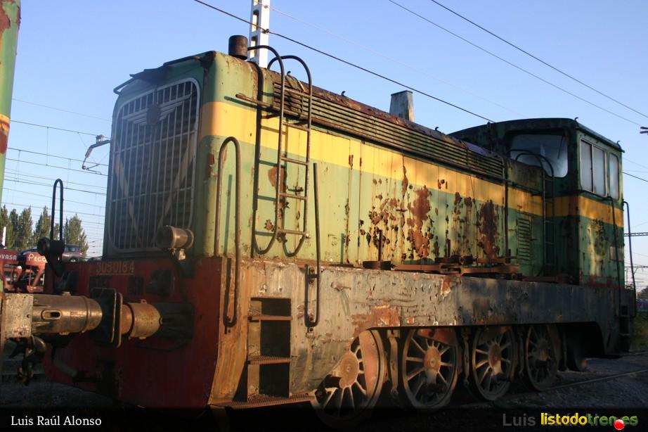 305-018