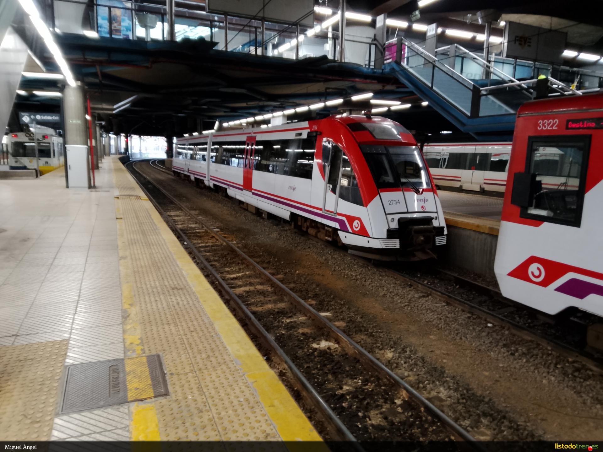 Tren  2733