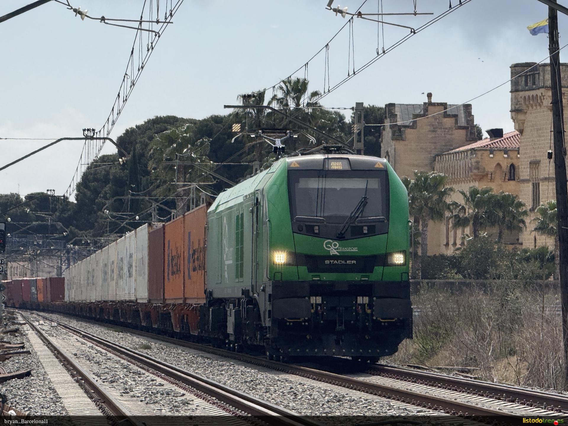 256 Go Trasport llegando de dirección Barcelona