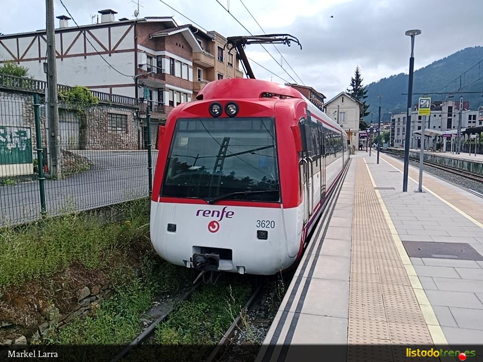 3620-19 estacionado en vía 2 de Balmaseda