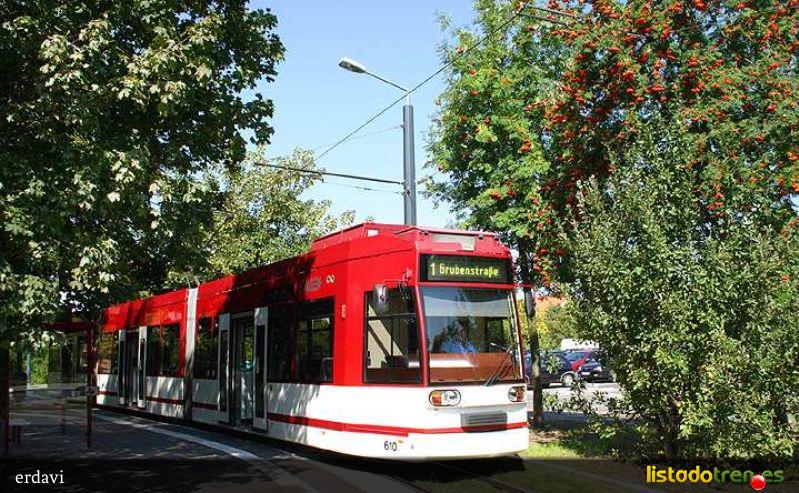 Unidad 610 del tranvia de Erfurt.