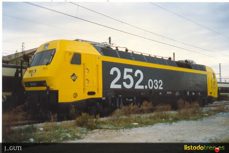 252-032