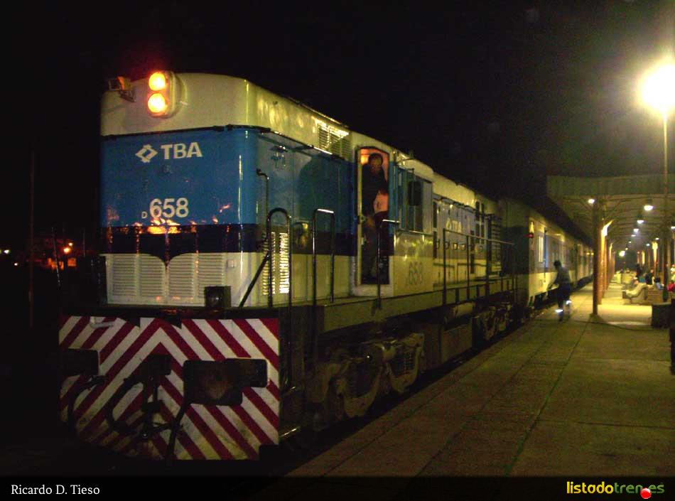En Mercedes con tren local a Moreno