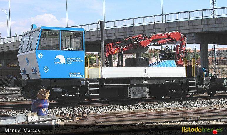 000852A
