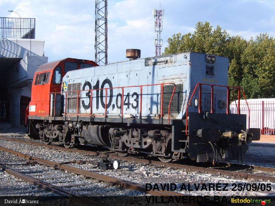 310-043 estacionada en Villaverde Bajo