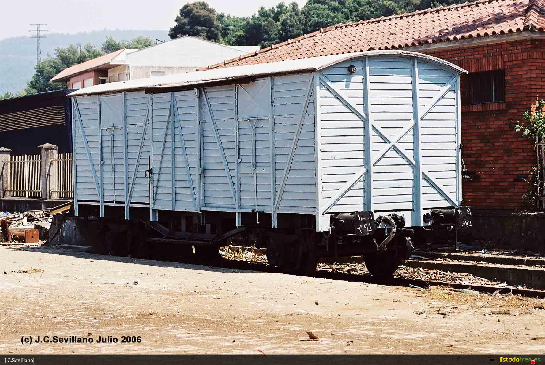 J-300.000