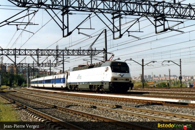 252008