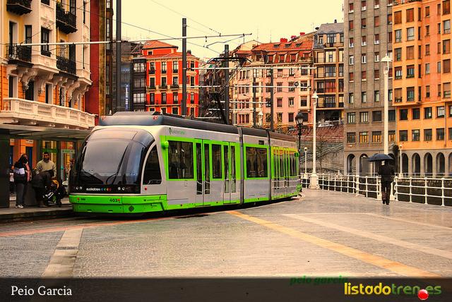 UT403 con un La Casilla - Atxuri