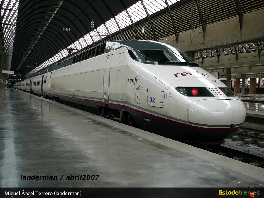 AVE 02 en colores R.O.