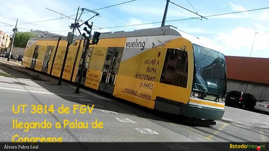 3814 de FGV con la publicidad de Vueling