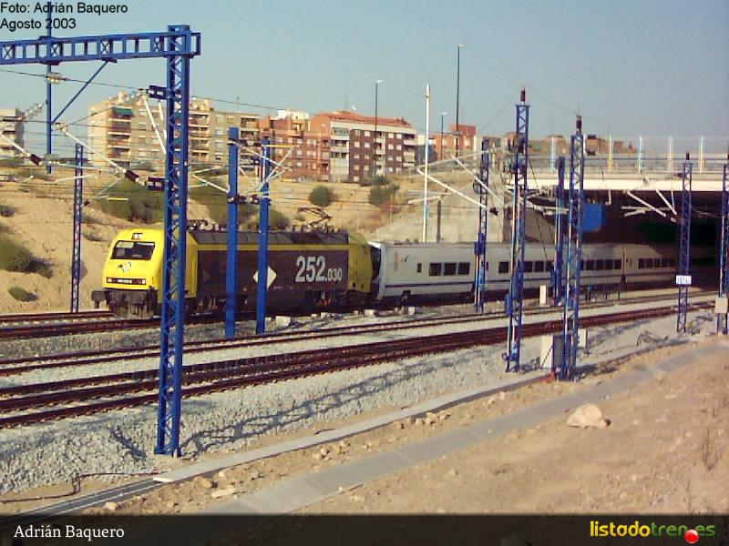 252-030 llegando a Zaragoza-Delicias