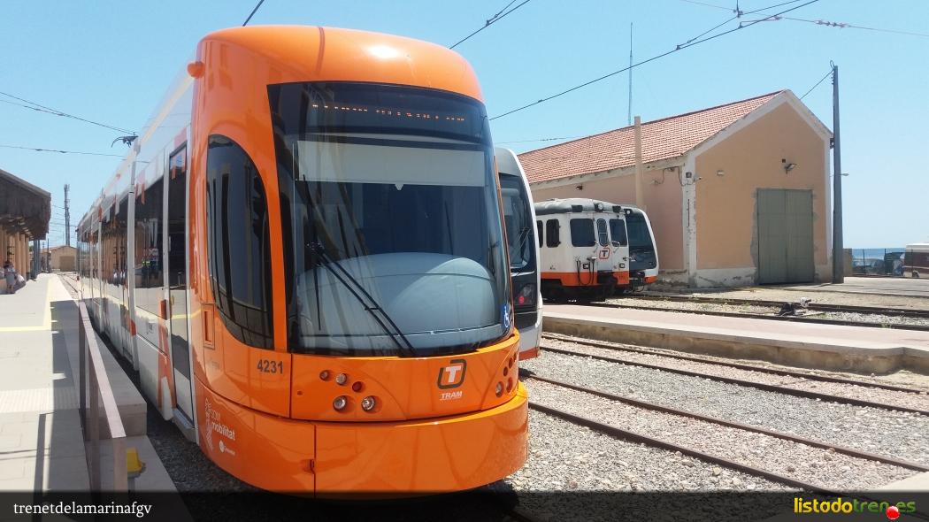 Tranvia 4231 en La Marina