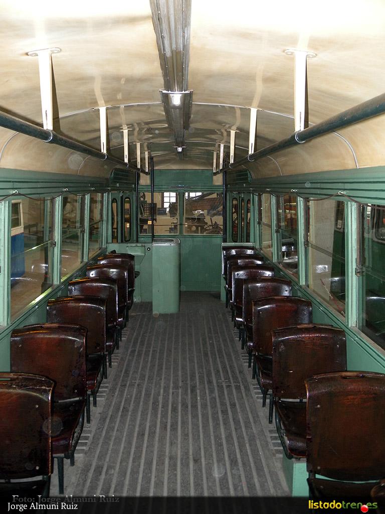 Interior 218