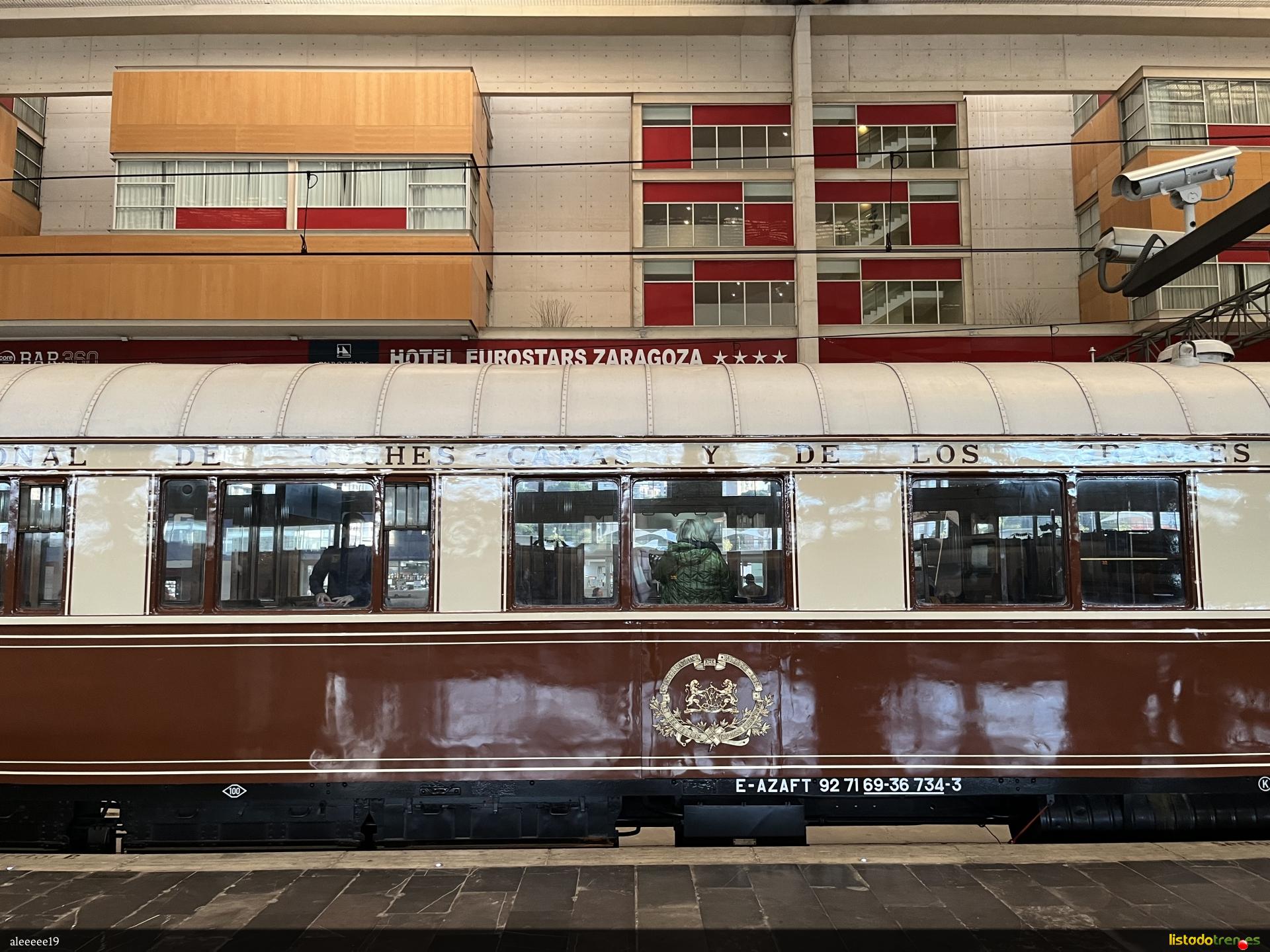 Tren azul destino Pamplona