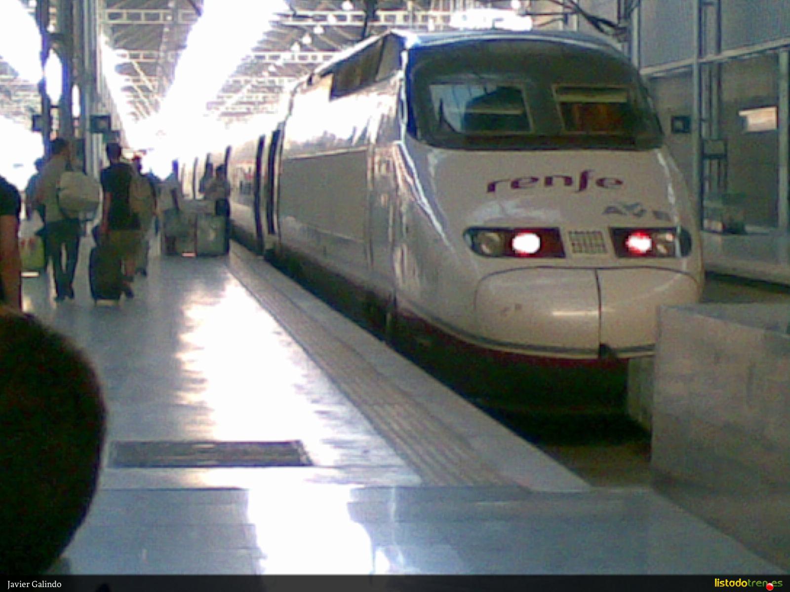 AVE S-100.013 en Malaga direccion a Madrid-Atocha