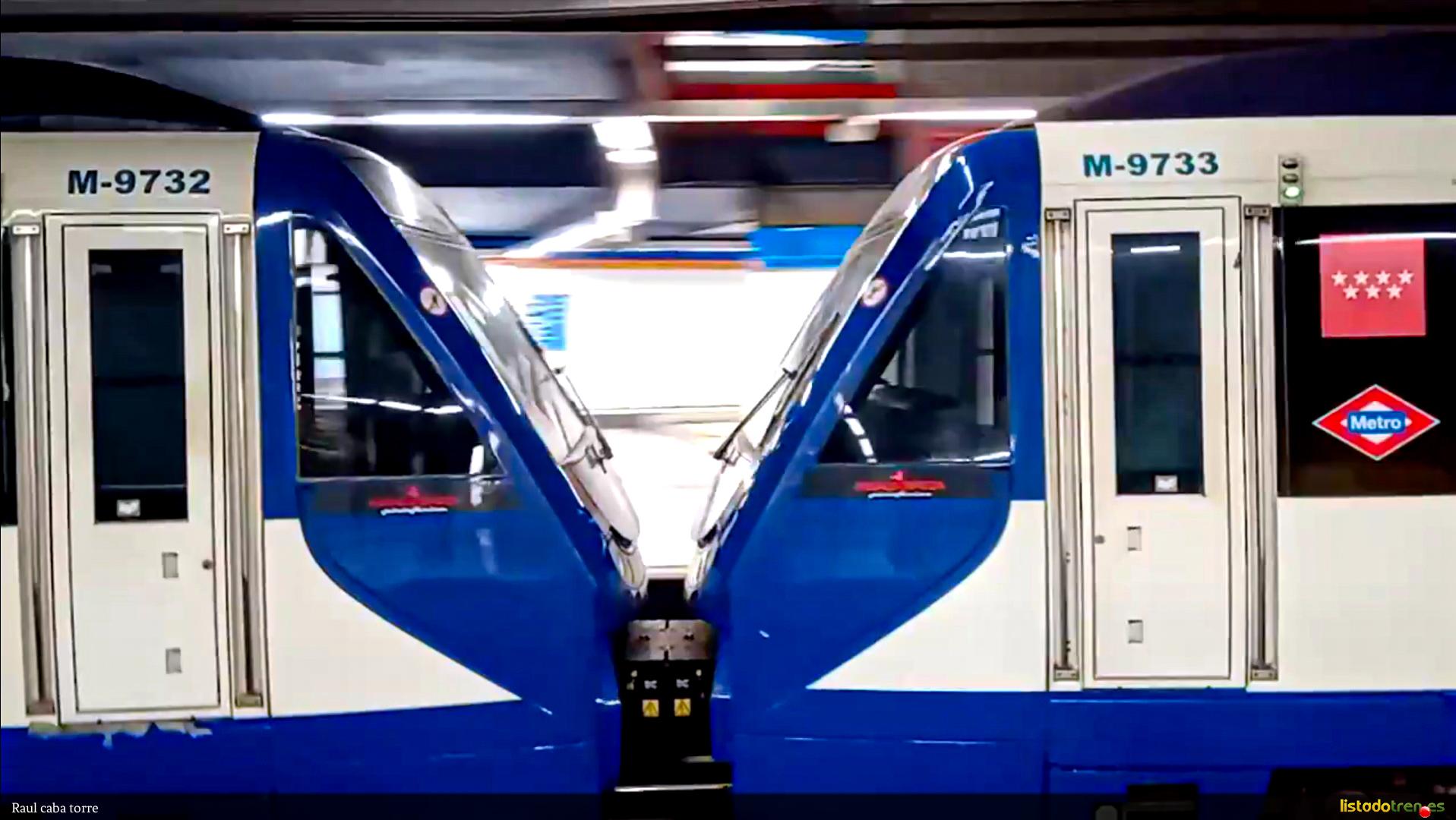 9733 acoplado al 9727 en gregorio marañón L10