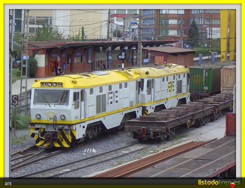 1651 en la estación de ARIZ