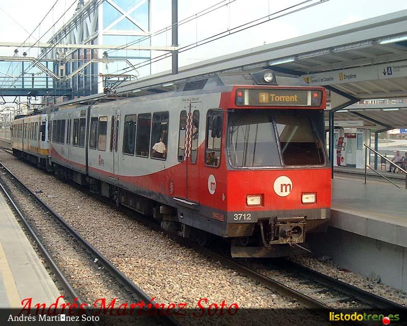 UTA 3712 estacionada en Empalme