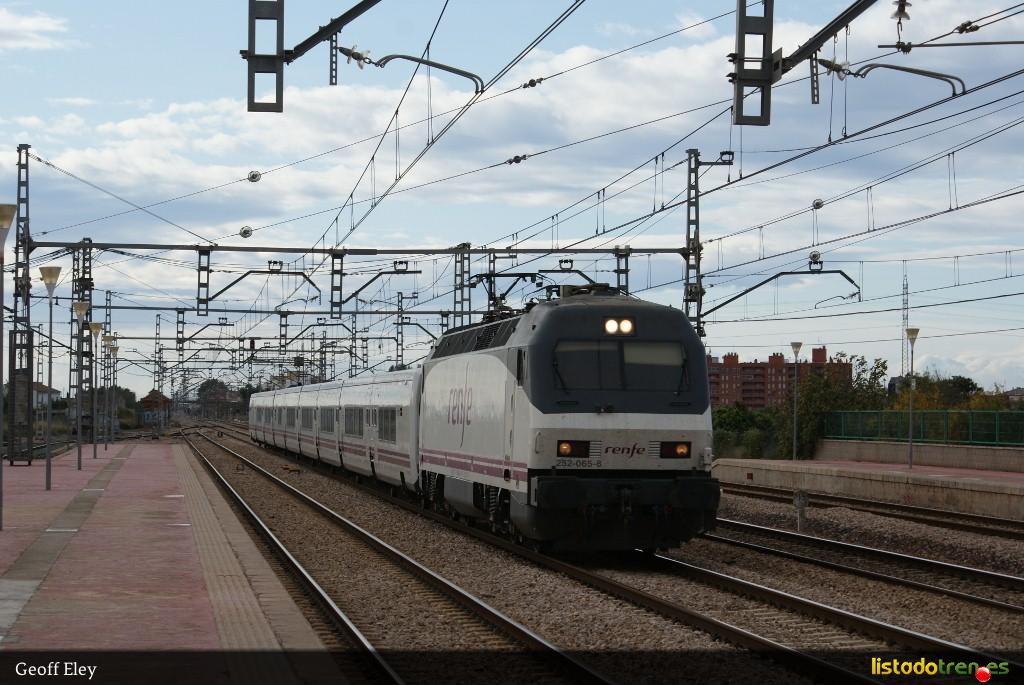252065