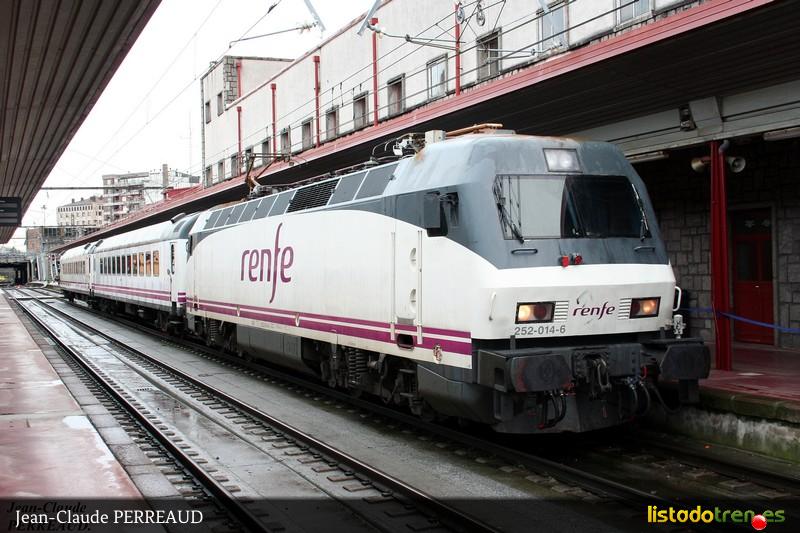 Irun, train n° 413 Irun - Salamanca