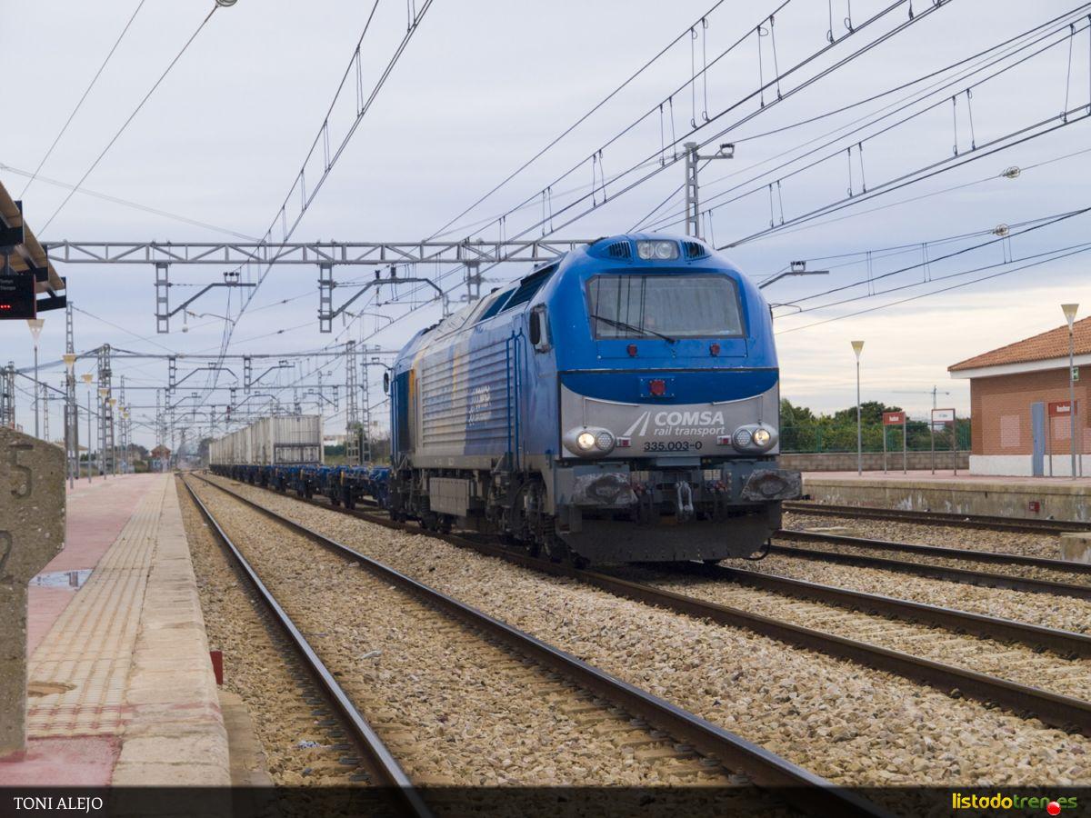 335 003 a su paso por Massalfassar