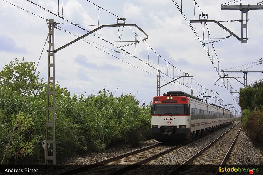 RENFE 447 319 Cubelles 01.09.2010