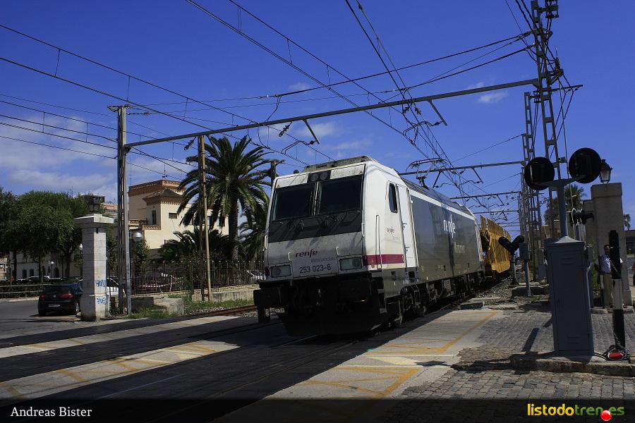 RENFE 253 023 T-Placa dels Carros 31.08.2010