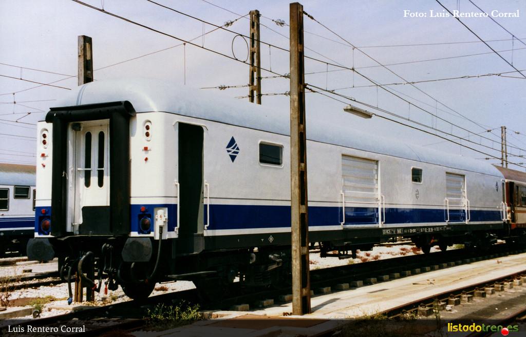 D8-8141 recién pintado