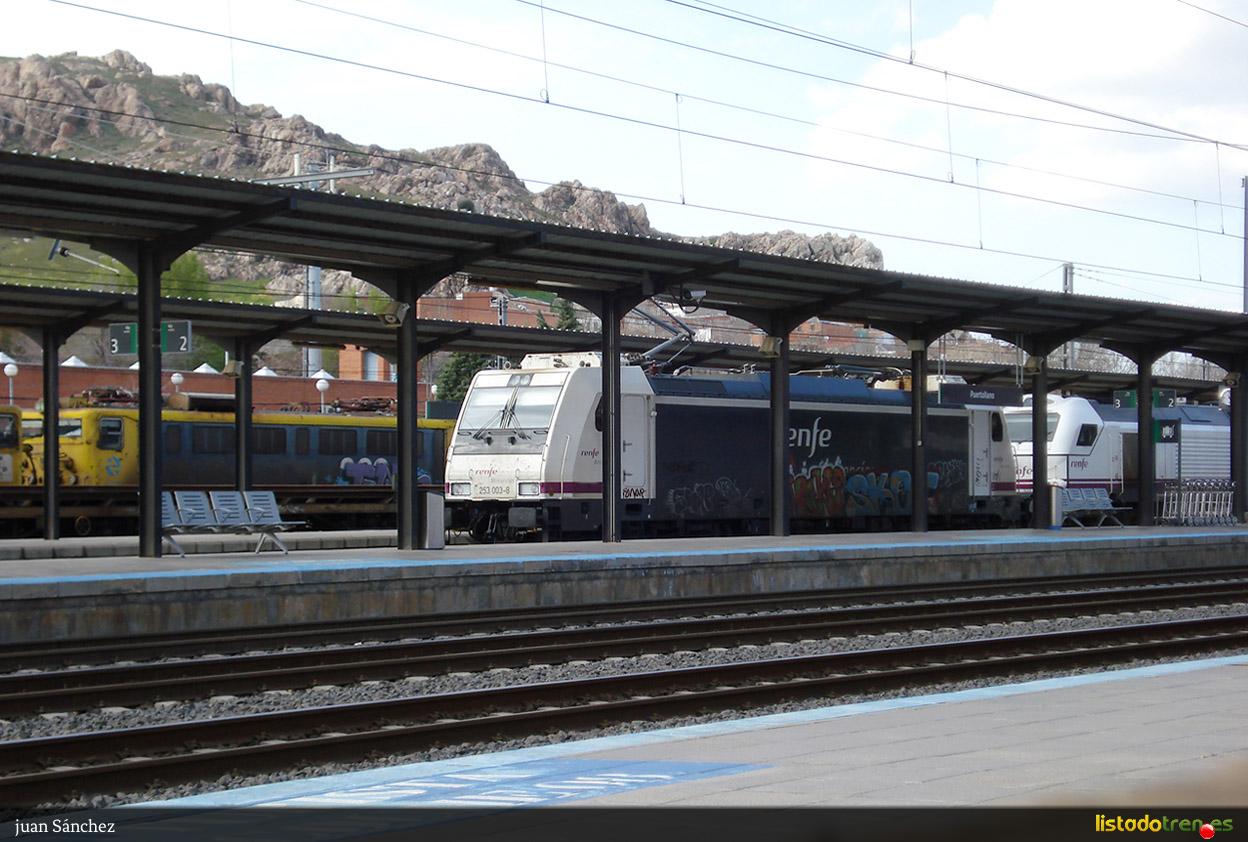 Renfe 253-003