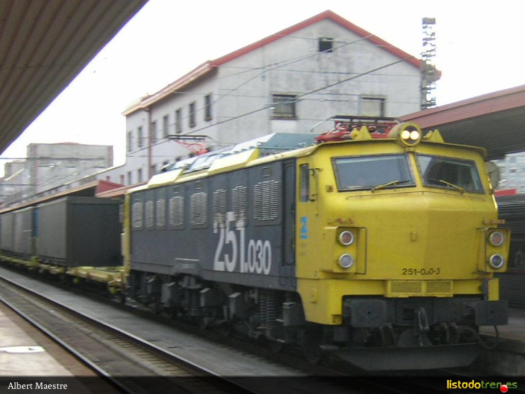 Mega-combi.