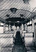 Interior tranvía antiguo